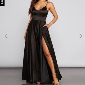 JULIET FORMAL HIGH SLIT DRESS